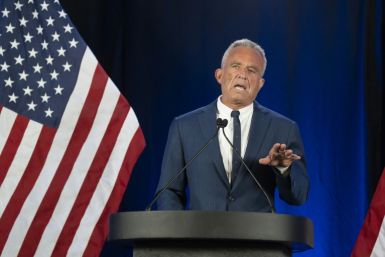 Robert F. Kennedy Jr announcing he was suspending his independent presidential campaign and endorsing Donald Trump